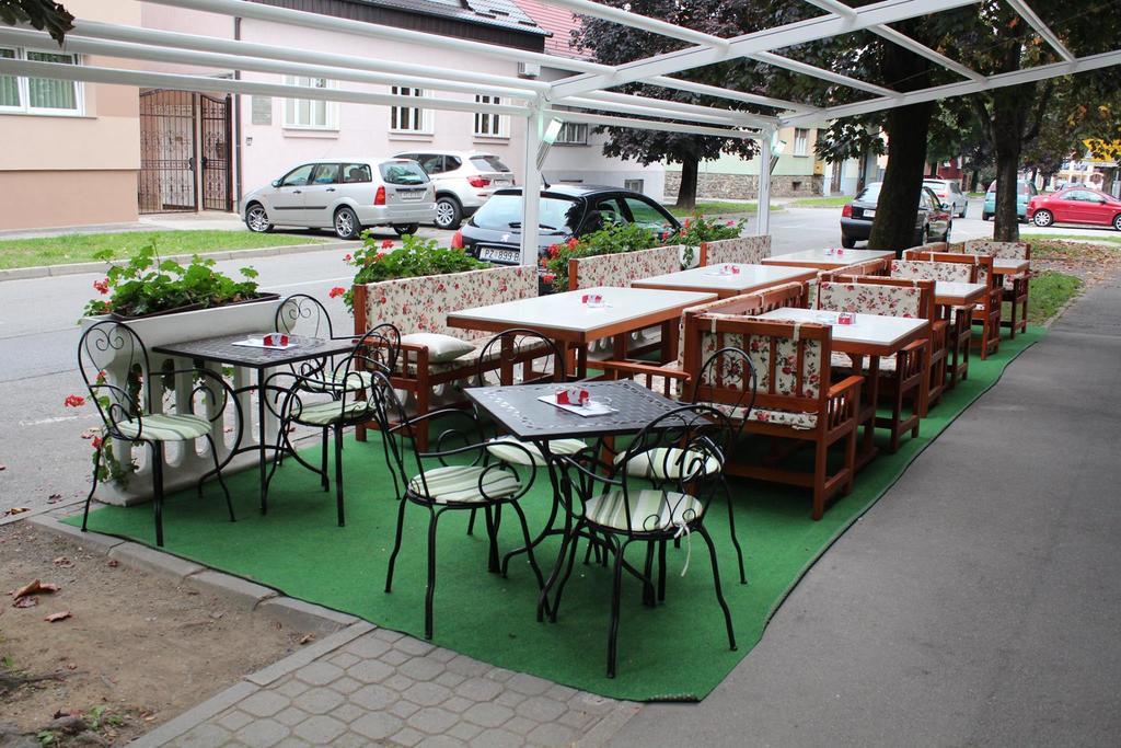 Bed & Breakfast Vila Stanisic Pozega Exteriör bild
